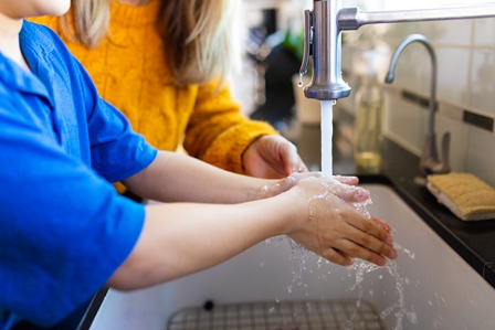 Instalar sistemas de purificación de agua